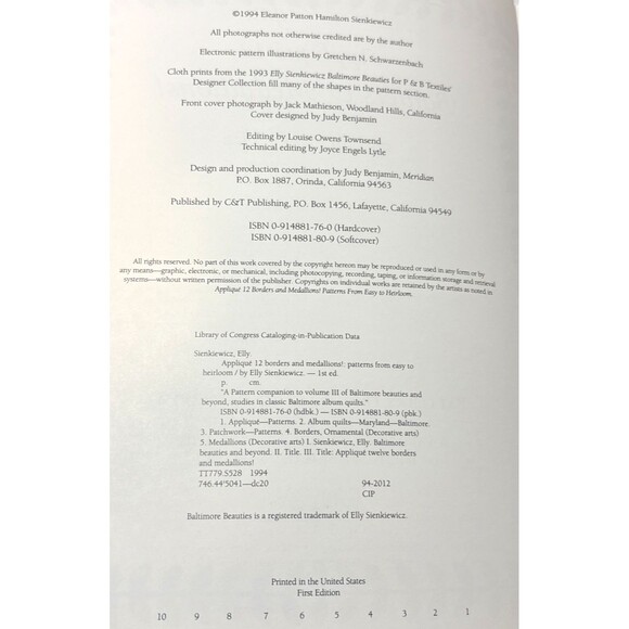 Applique 12 Borders and Medallions! : Patterns from Easy to Heirloom,   Book - Picture 3 of 9